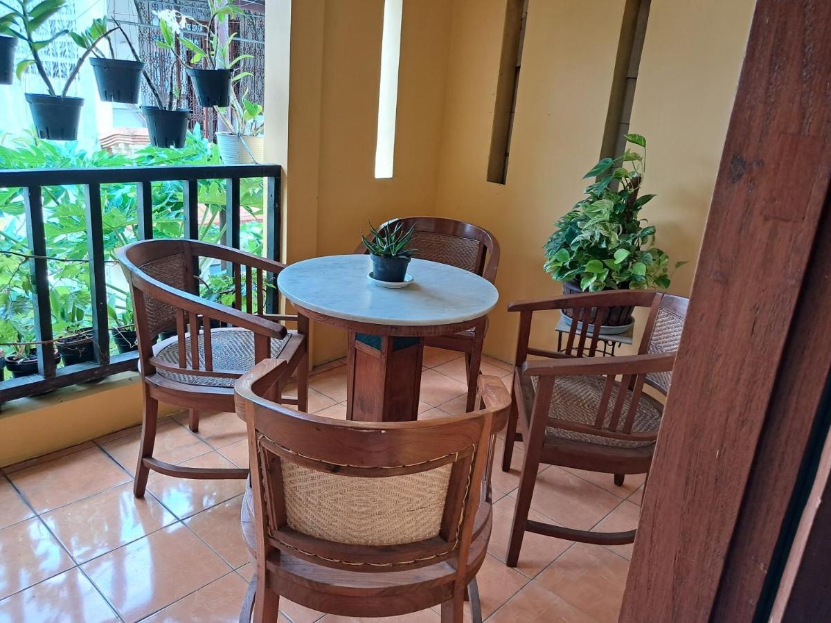 Griya Jene Homestay Syariah Ngabean ภายนอก รูปภาพ