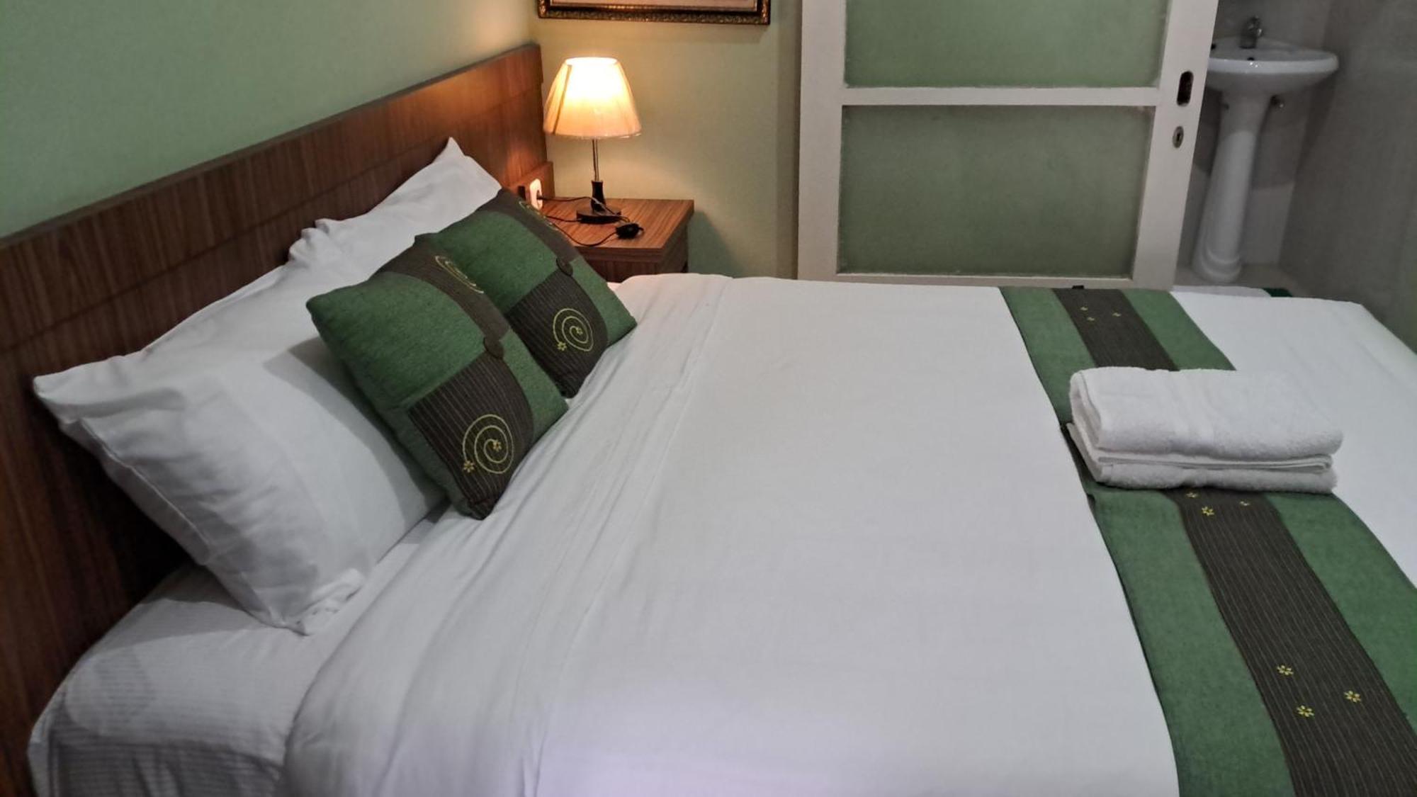 Griya Jene Homestay Syariah Ngabean ห้อง รูปภาพ